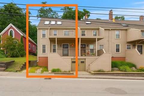 35 Merrimac St 35 Amesbury MA 01913