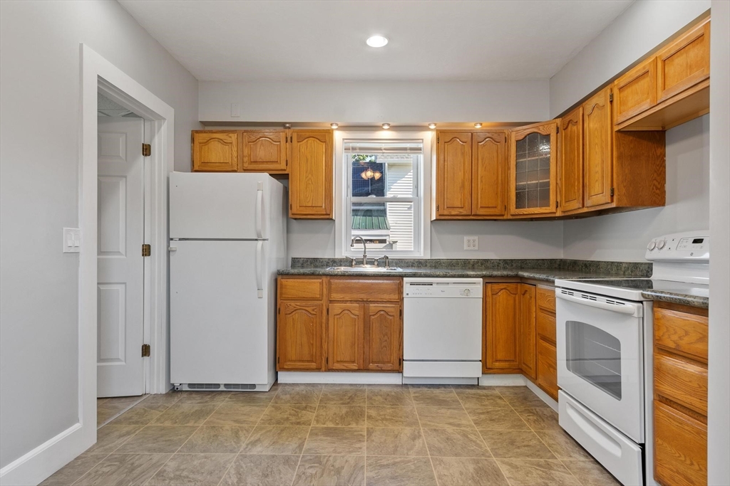 155 Pond St, Leominster, MA Photo #18