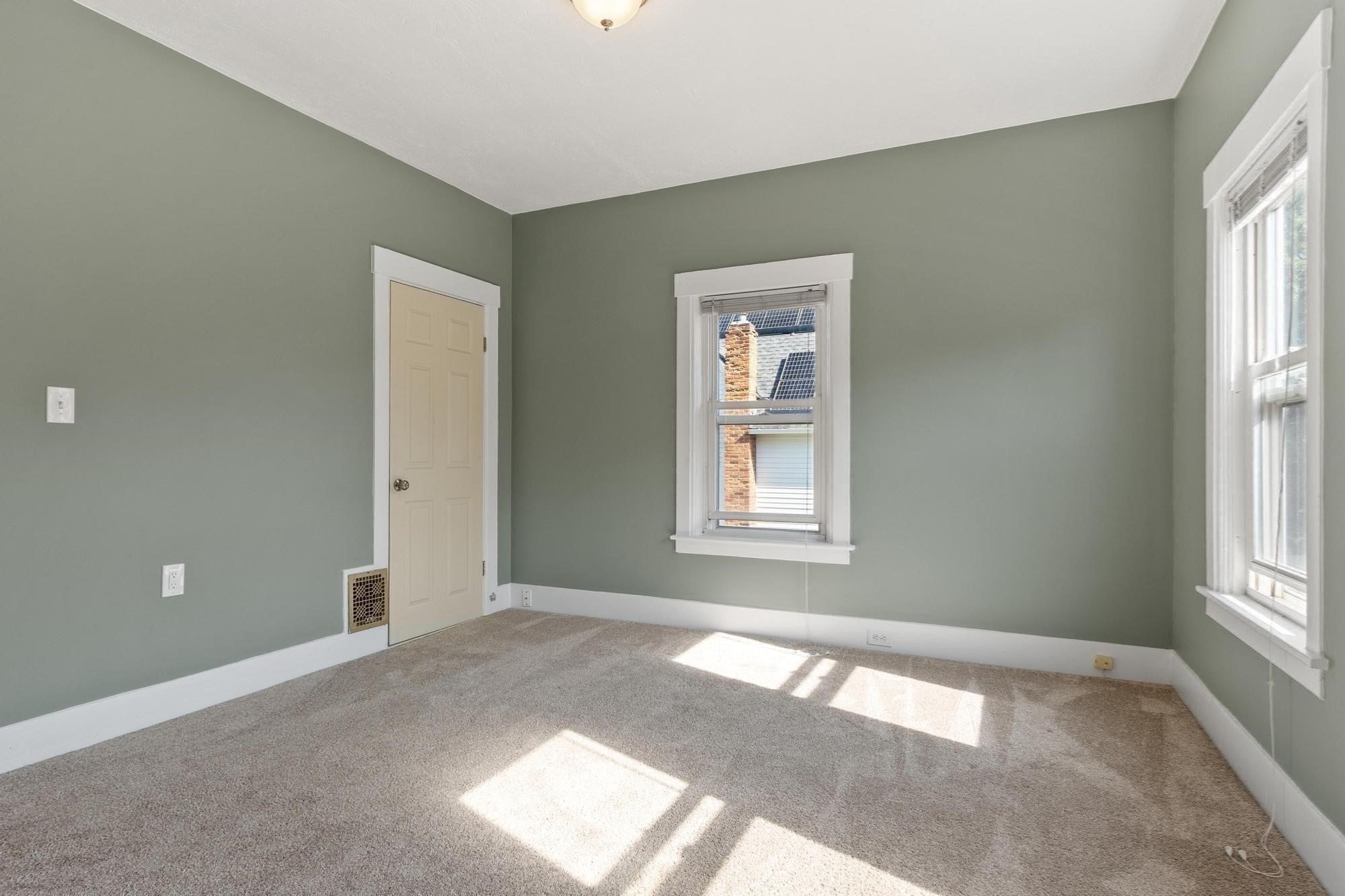 155 Pond St, Leominster, MA Photo #38