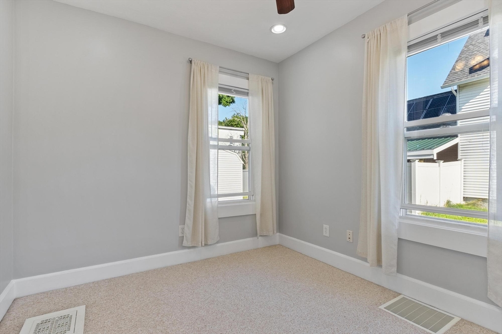 155 Pond St, Leominster, MA Photo #14