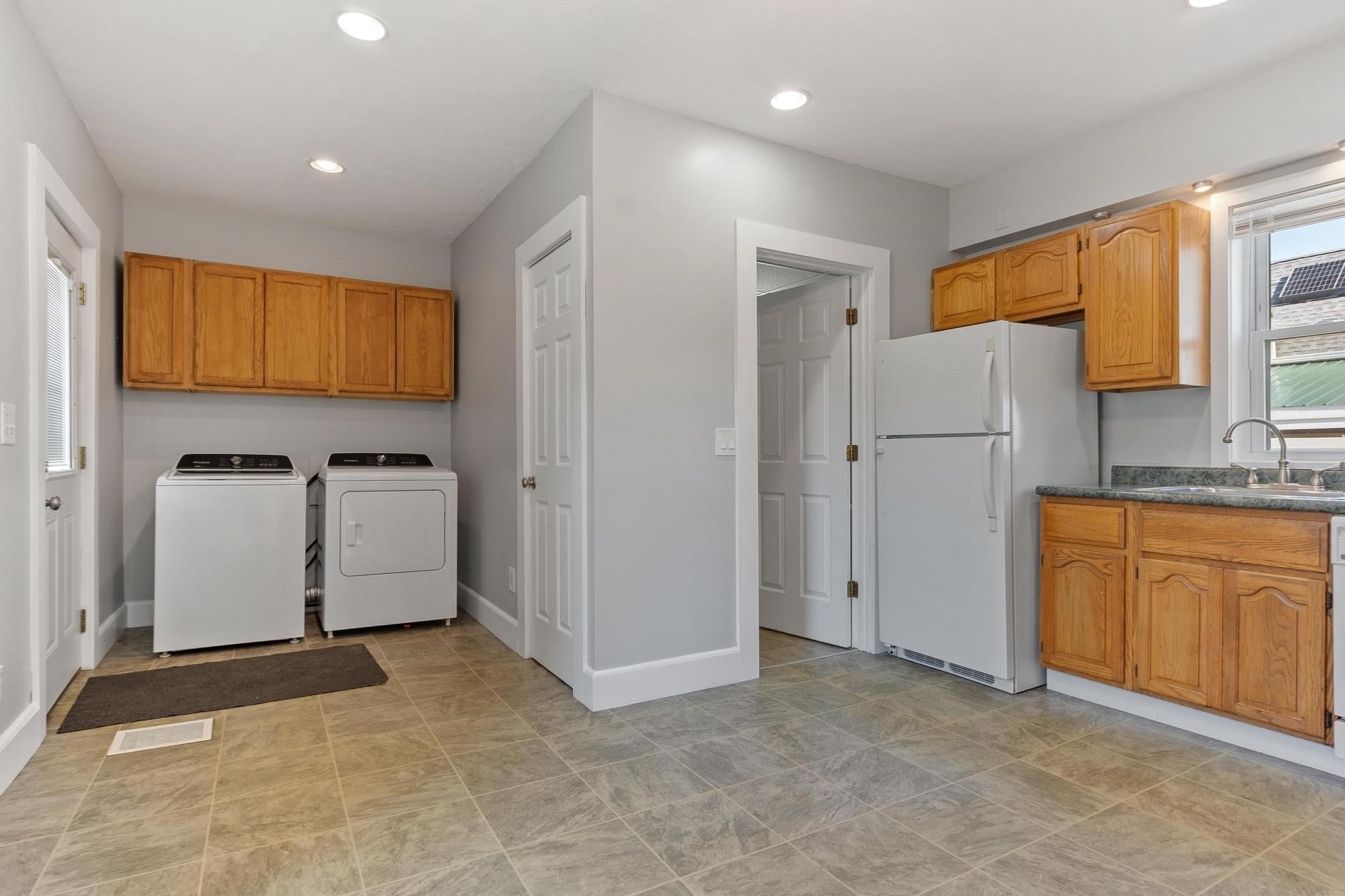 155 Pond St, Leominster, MA Photo #13