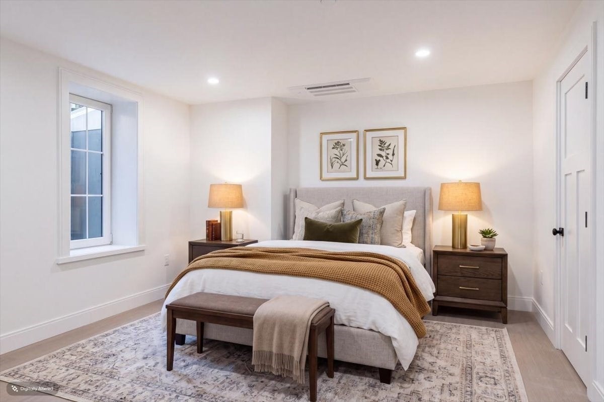 305 Chestnut Ave #6, Boston, MA Photo #27
