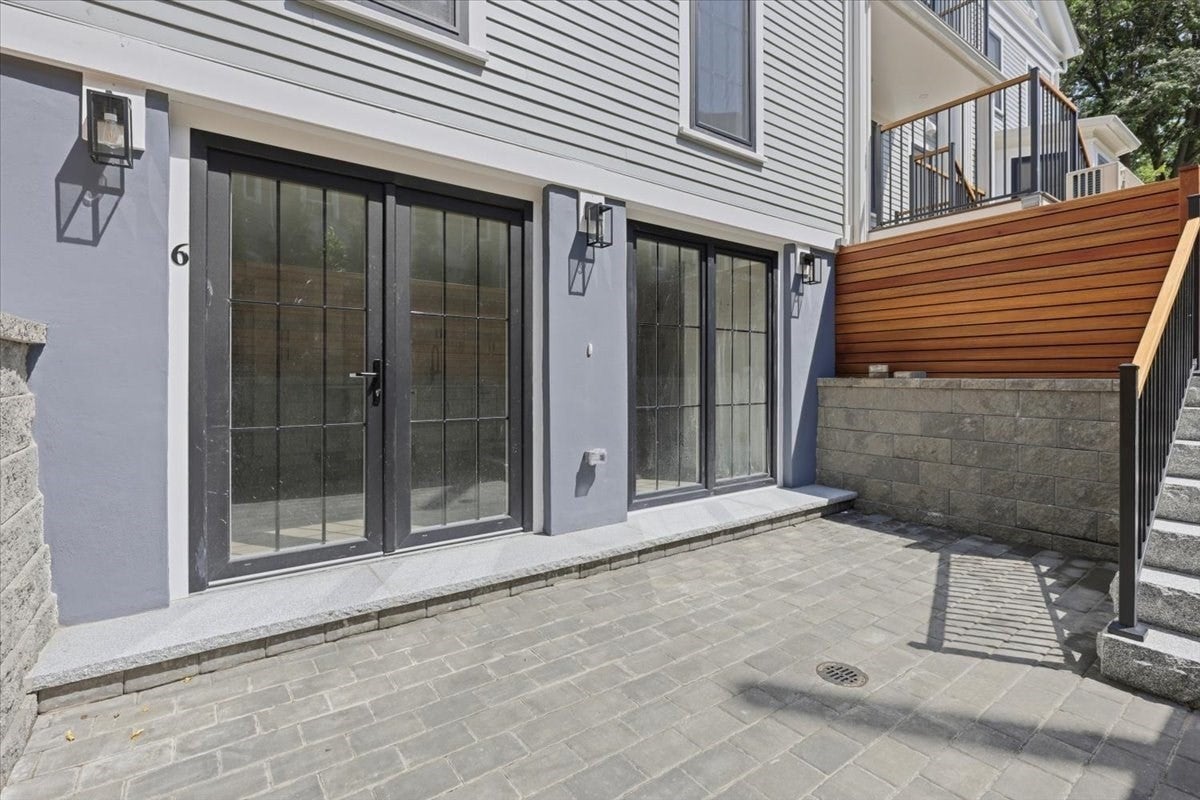 305 Chestnut Ave #6, Boston, MA Photo #8