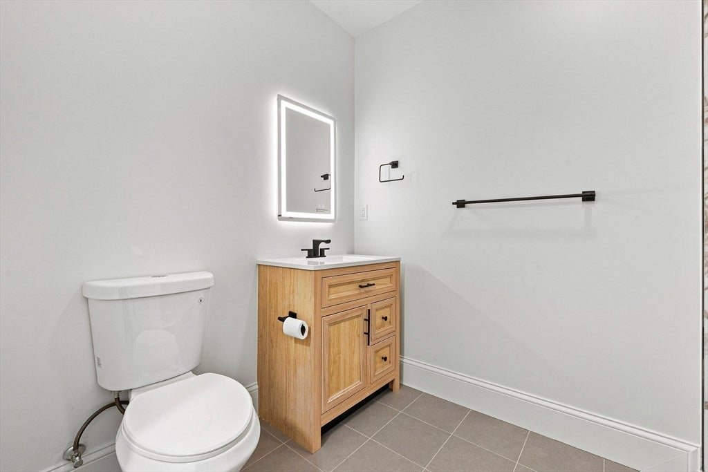 4 Pondview Ave #1, Boston, MA, 4 Pondview Ave #1, Boston, MA Photo #22