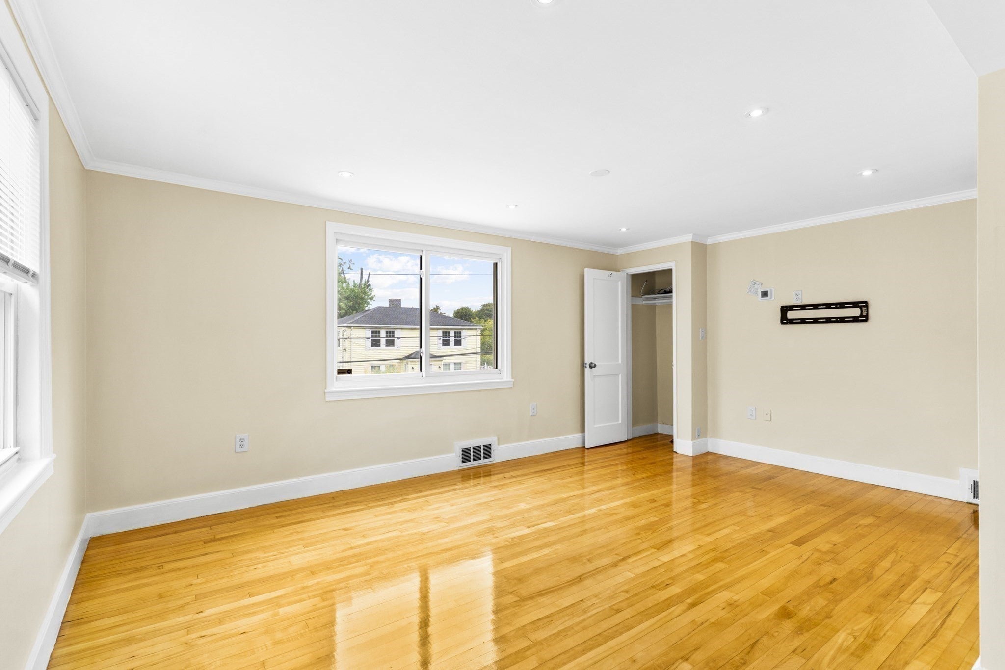 84 Gladeside Ave #2, Boston, MA, 84 Gladeside Ave #2, Boston, MA Photo #3