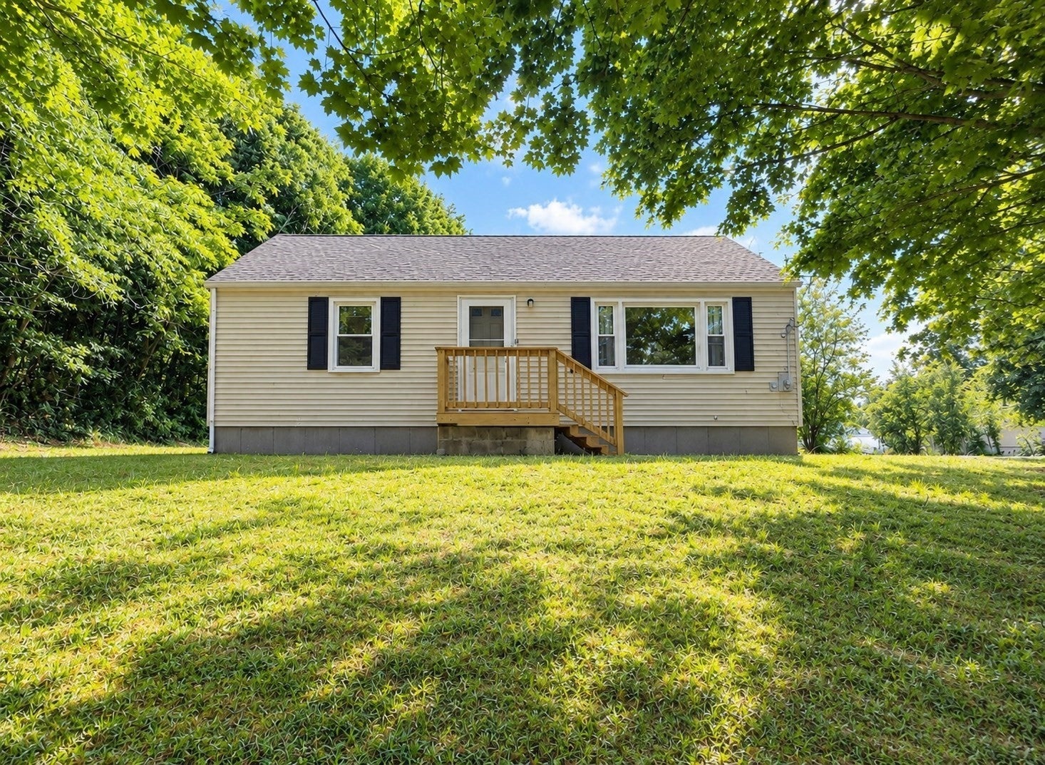 9R Gates Terrace, Sterling, MA, 9R Gates Terrace, Sterling, MA Photo #1