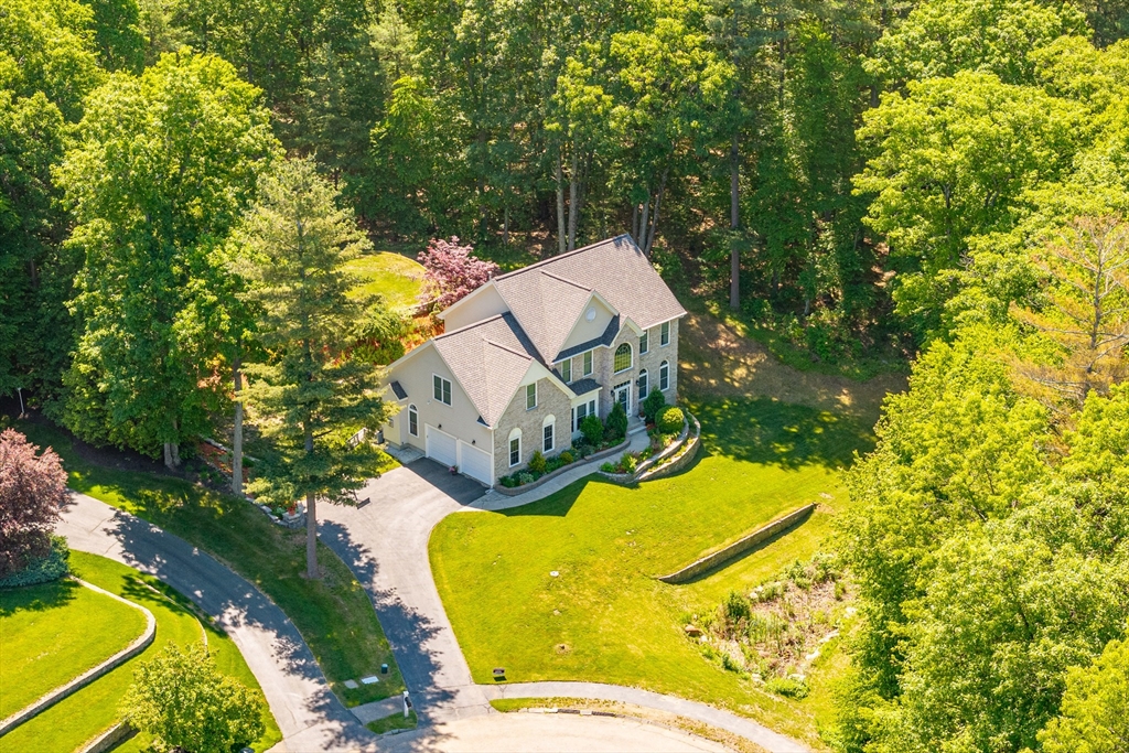34 Beechwood Cir