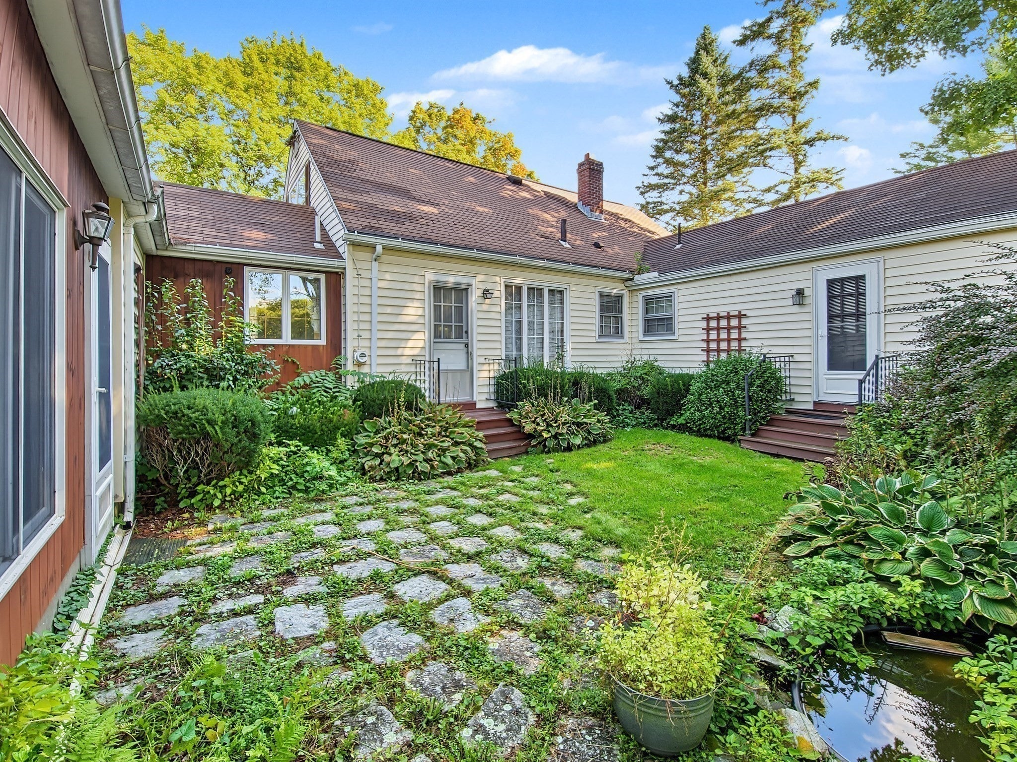 170 Barton Rd, Greenfield, MA, 170 Barton Rd, Greenfield, MA Photo #8
