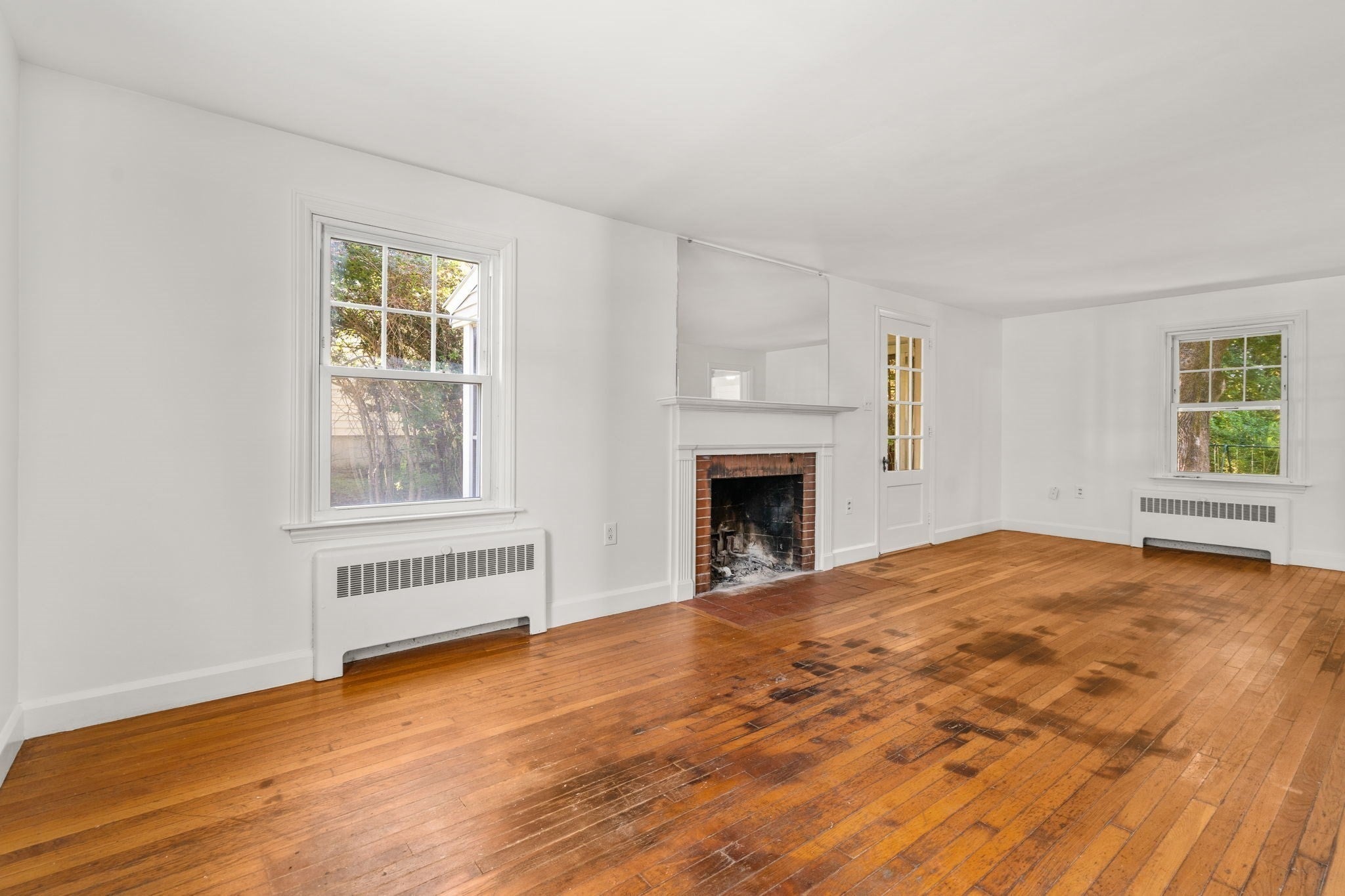 5 Lowell Ave, Holden, MA, 5 Lowell Ave, Holden, MA Photo #3