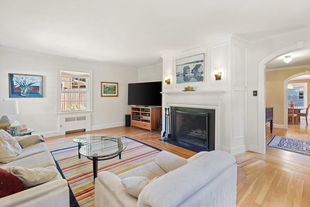 10 Hillsdale Rd
