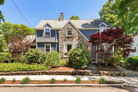 Photo of 10 Hillsdale Rd, Arlington, MA 02476 (MLS # 73526149)