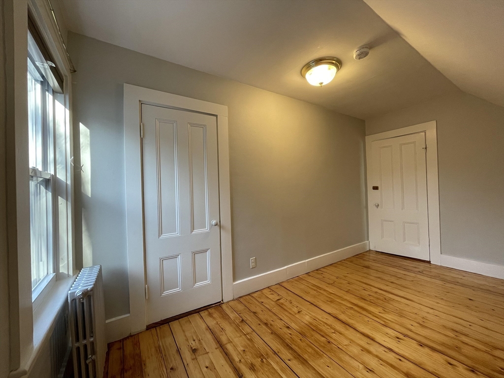 Newton, Massachusetts 02458, United States, 4 Bedrooms Bedrooms, ,3 BathroomsBathrooms,Residential,Active,146634