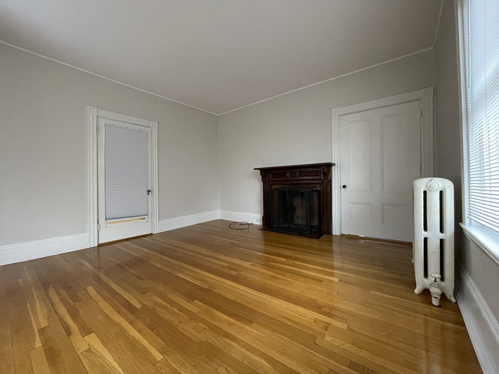 Newton, Massachusetts 02458, United States, 4 Bedrooms Bedrooms, ,3 BathroomsBathrooms,Residential,Active,146634