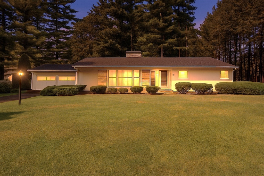 11 Highland Cir