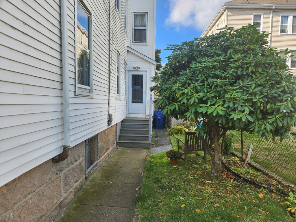447 Ash St, New Bedford, MA Photo #36