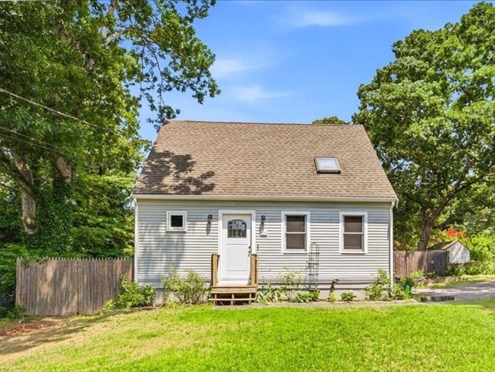 100 Park Ave, Wareham, MA Photo #1