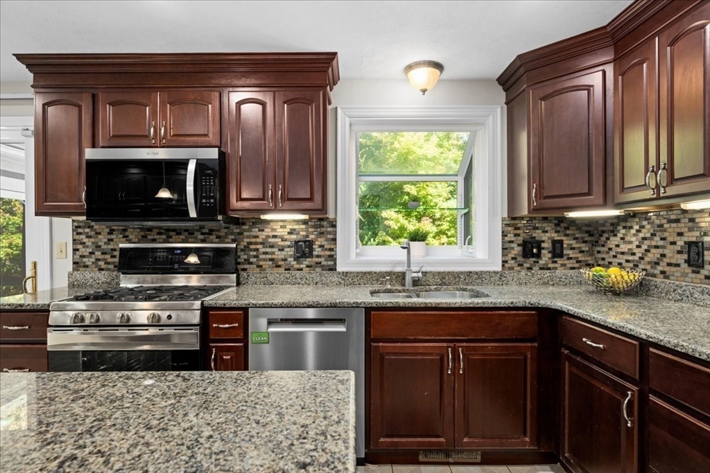 27 Sylvan Lane