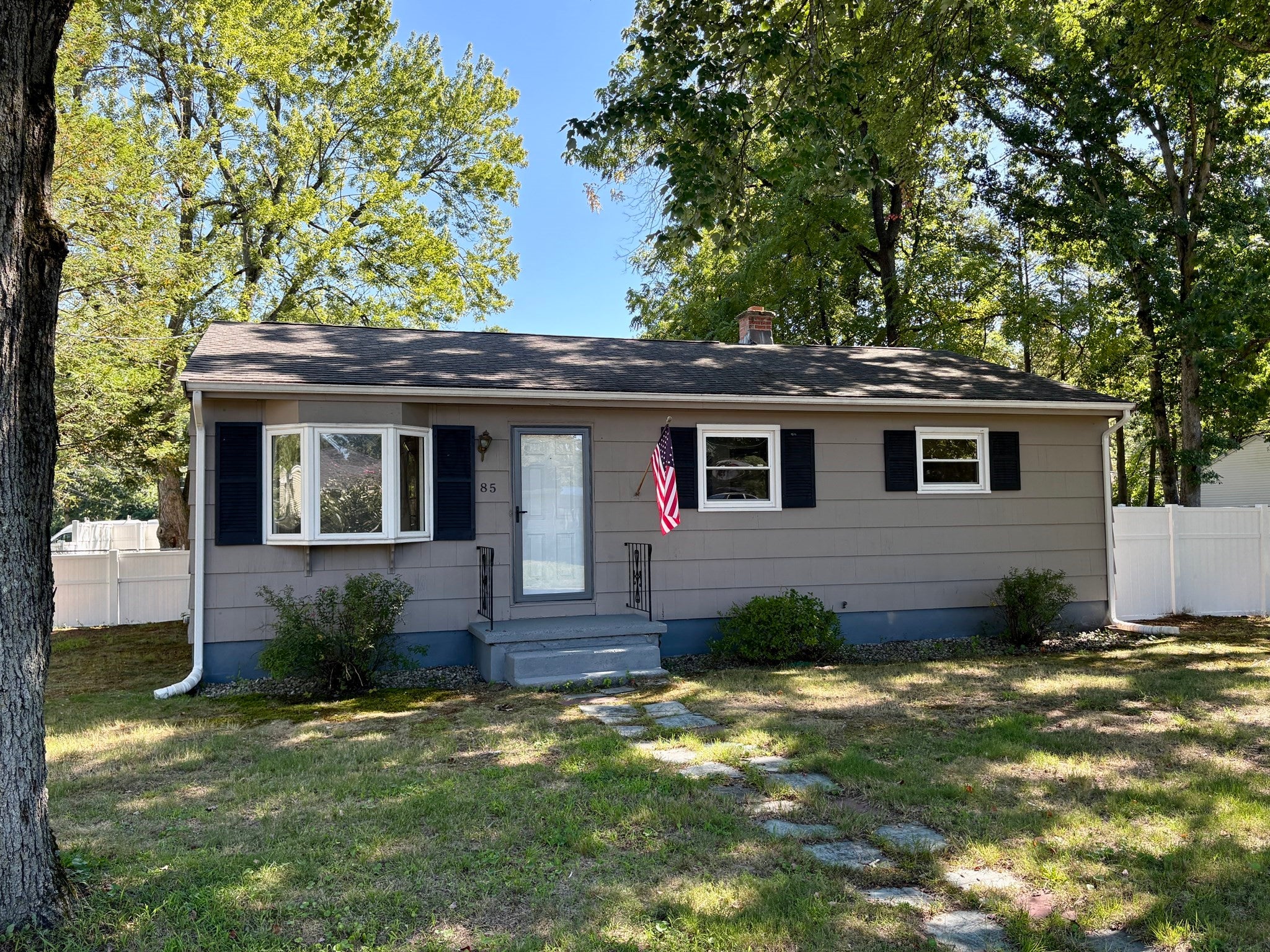 85 Talmadge Dr, Springfield, MA Photo #1