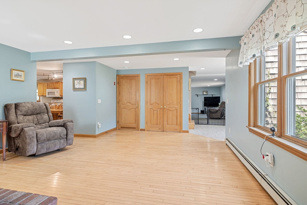 2 Short Lots Ln