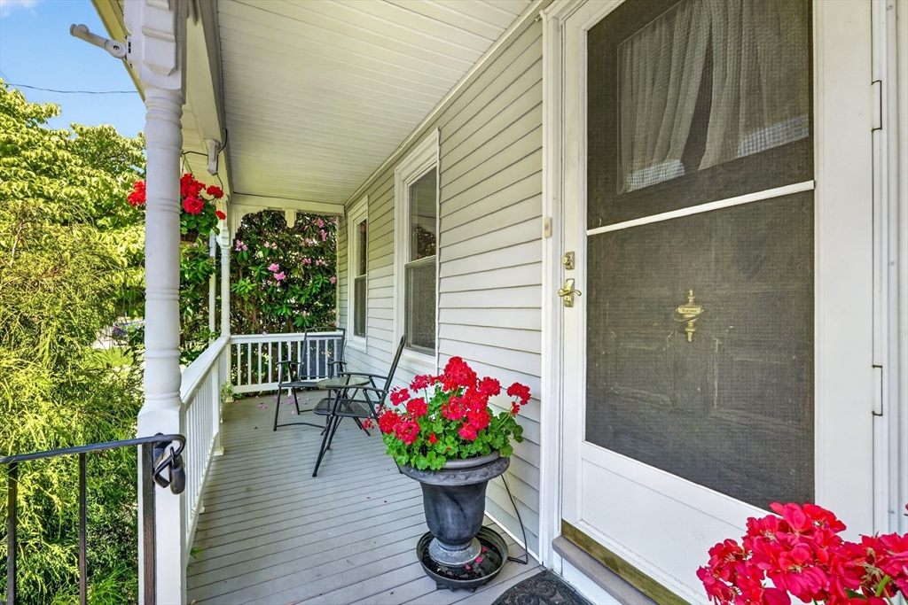 79 Baxter St