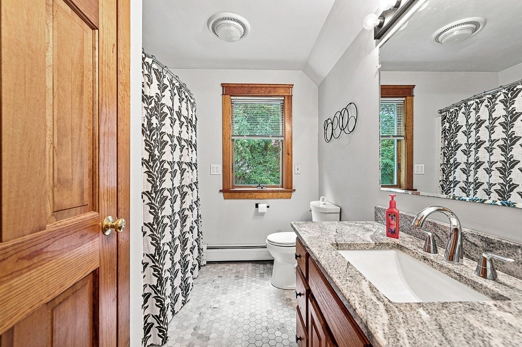 176 Putnam Rd, Holden, MA, 176 Putnam Rd, Holden, MA Photo #32