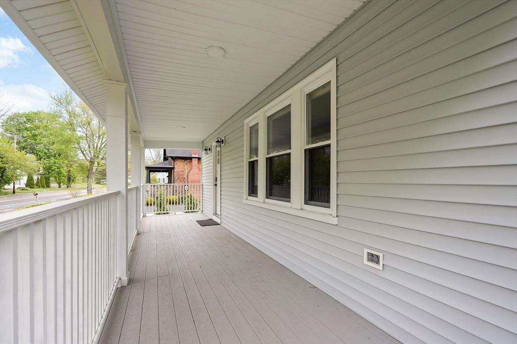 129 S Main St