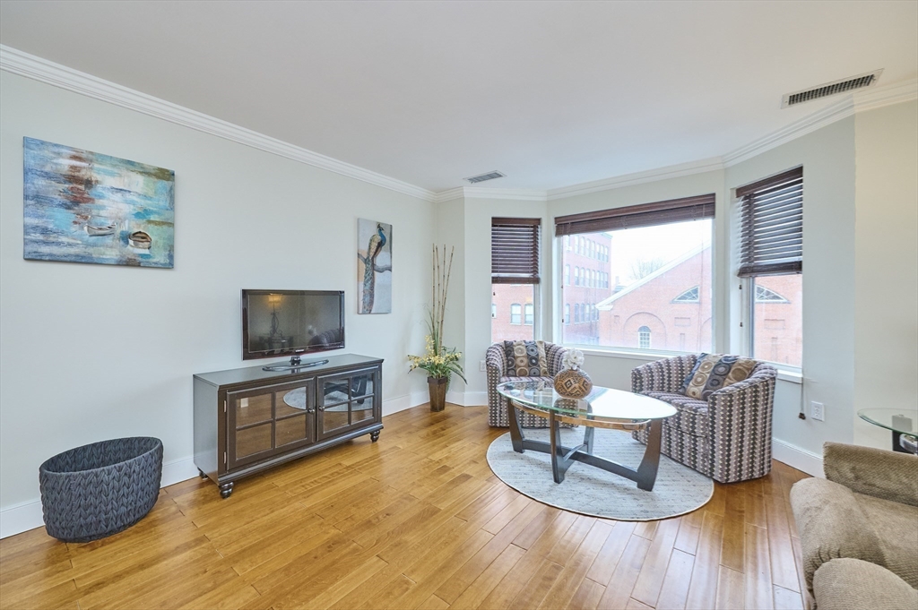 289 Essex St #308, Salem, MA Photo #8