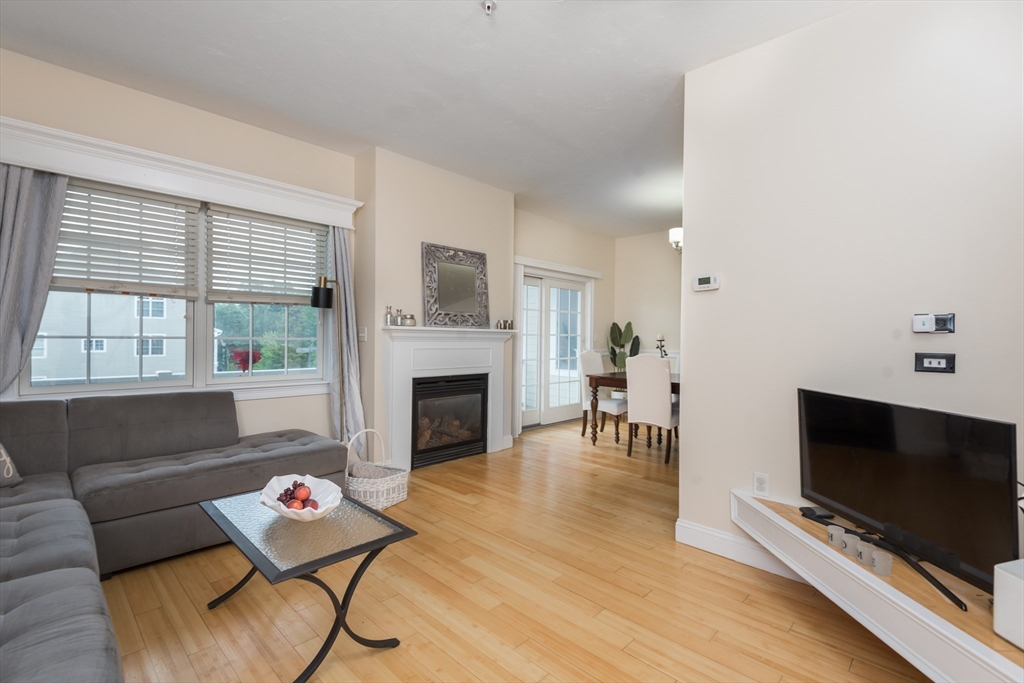 32 Rockway Ave 3C