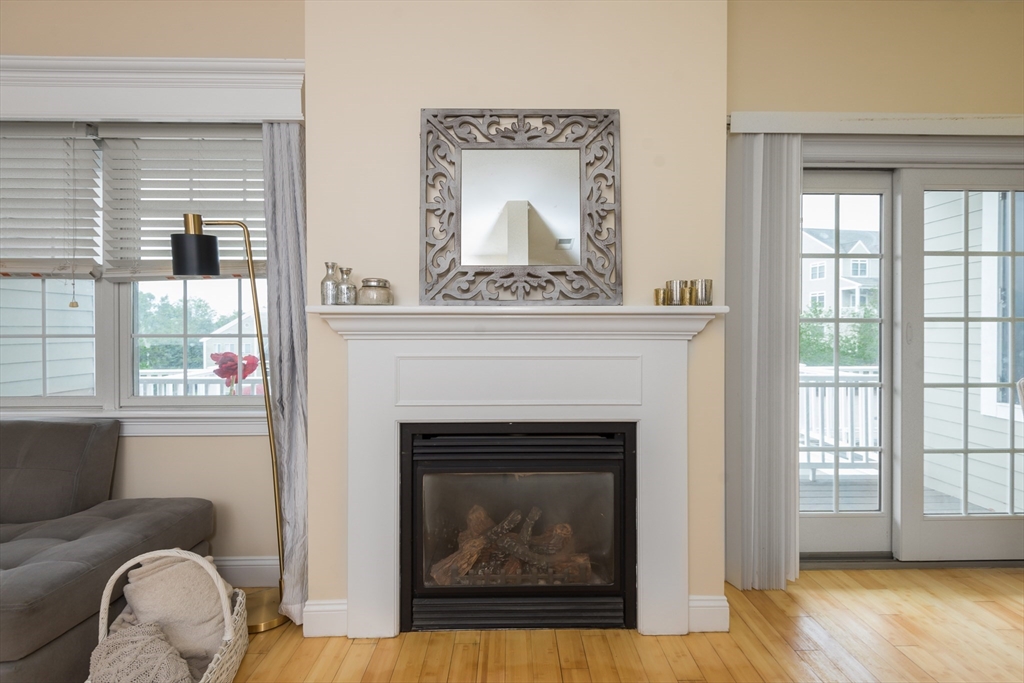 32 Rockway Ave 3C