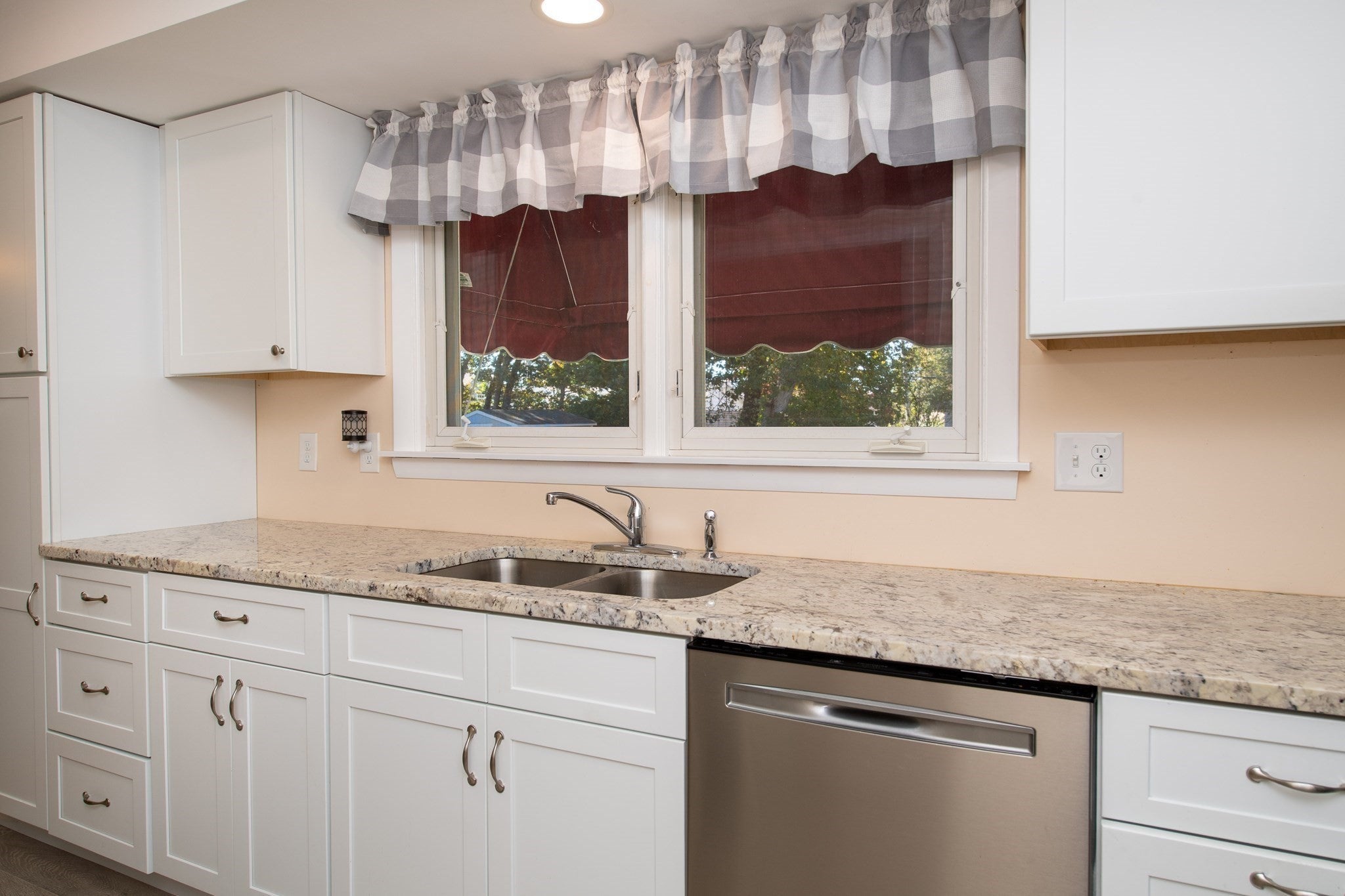 10 Brook Dr, Fairhaven, MA, 10 Brook Dr, Fairhaven, MA Photo #14