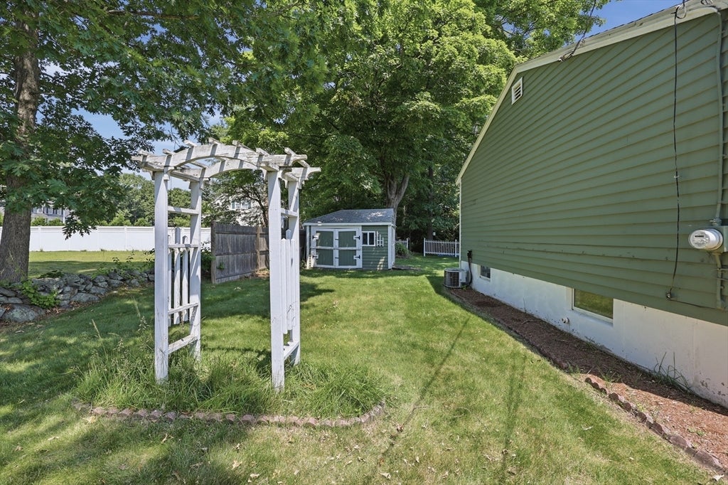 140 Crow Lane, Newburyport, MA Photo #30