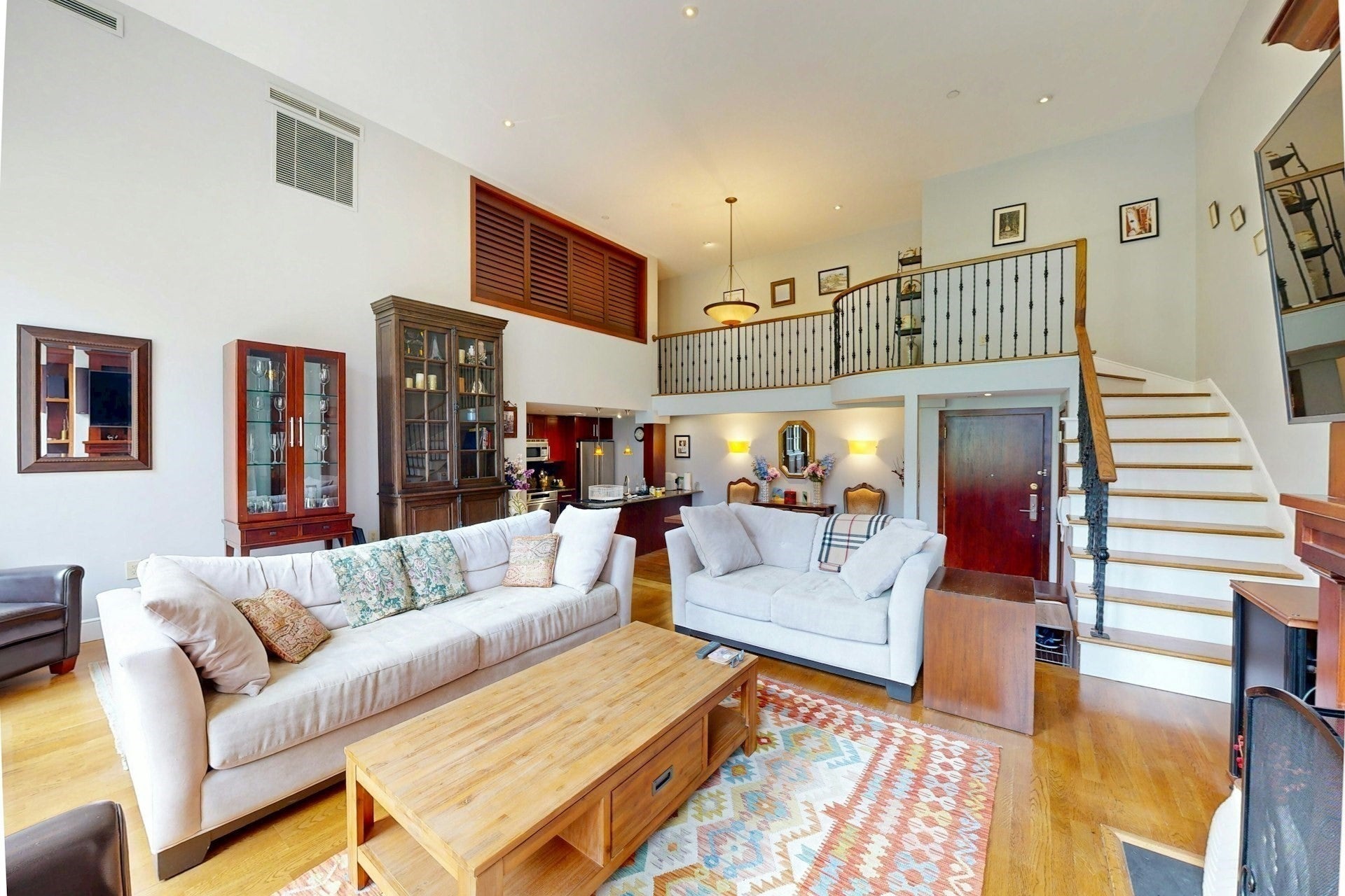 201 Newbury St 204, Boston MA 02116