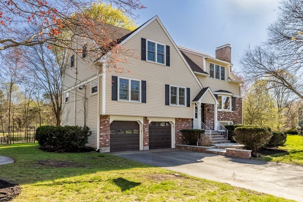 Photo of 255 Worthen Rd East Rd, Lexington, MA