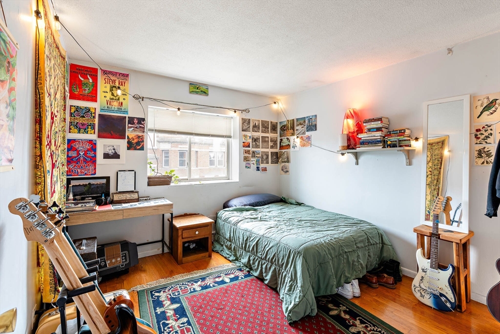 10 Scottfield Rd 34