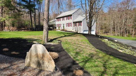 120 South St Douglas MA 01516