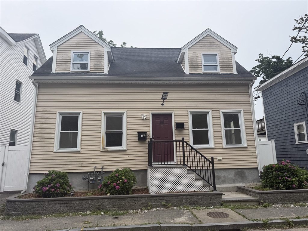 Click for 56 Adams St #2, Taunton, MA slideshow