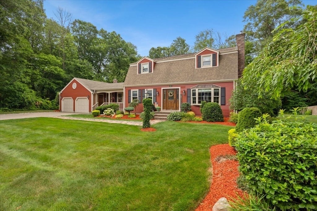 195 Colonial Dr