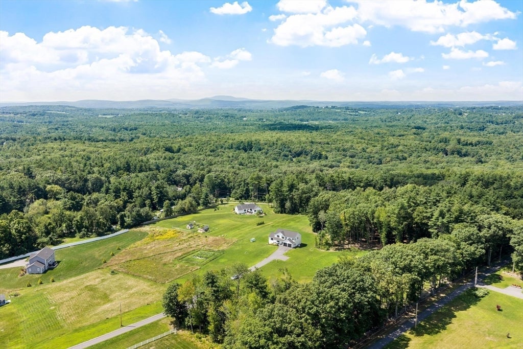370 Flat Hill Rd, Lunenburg, MA Photo #8