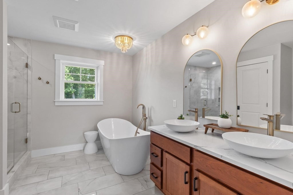 370 Flat Hill Rd, Lunenburg, MA Photo #30