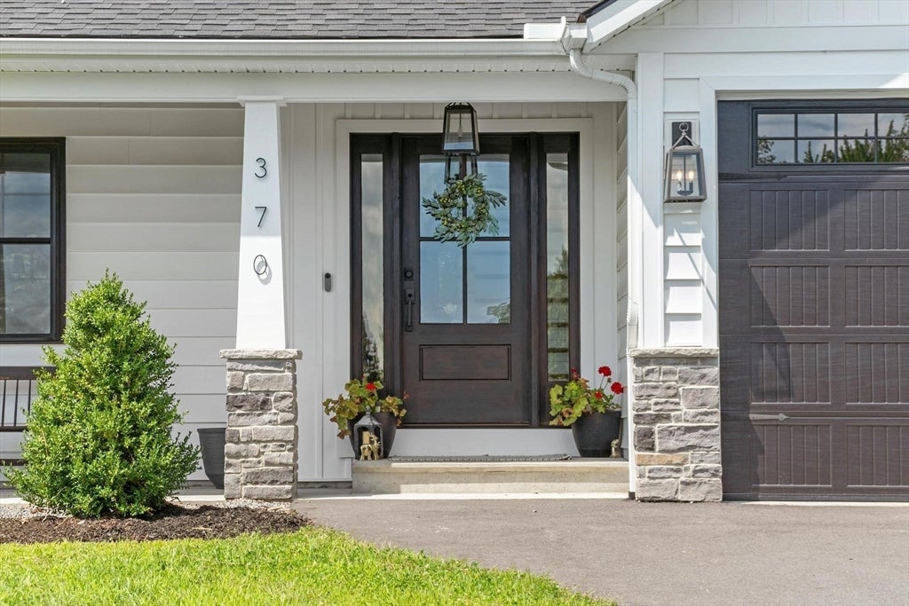 370 Flat Hill Rd, Lunenburg, MA Photo #9