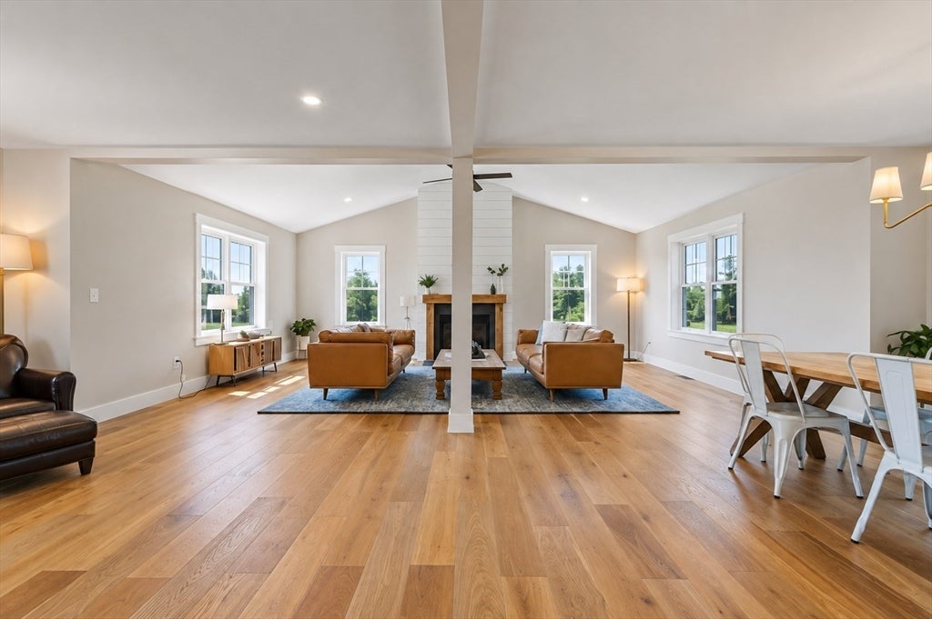 370 Flat Hill Rd, Lunenburg, MA Photo #15