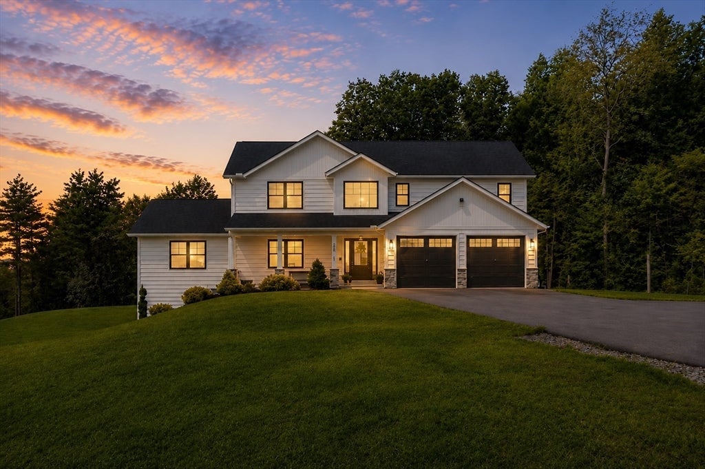 370 Flat Hill Rd, Lunenburg, MA Photo #1