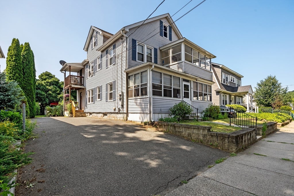 69 Bonner St
