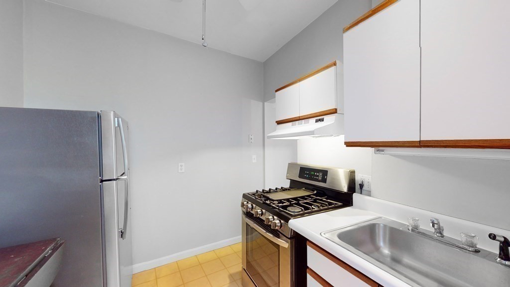65 Park Dr 16