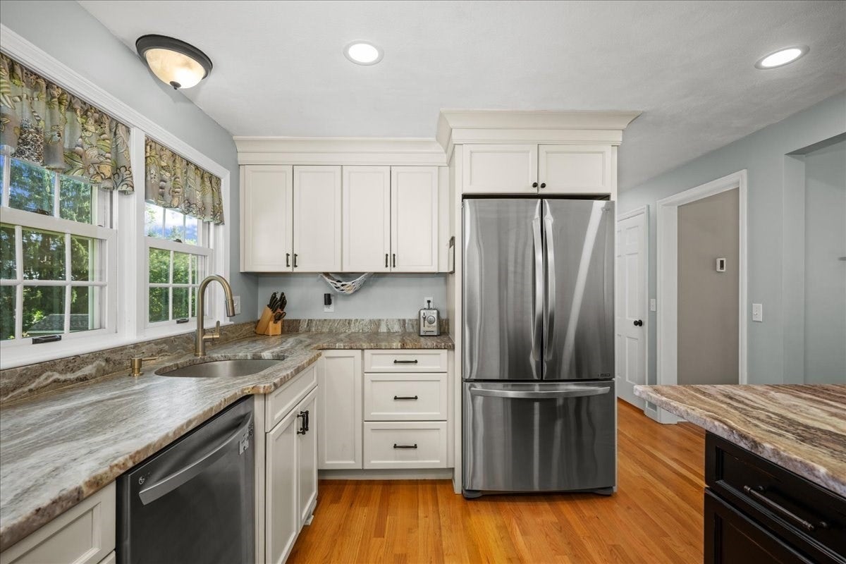 4 Robertson Rd, Auburn, MA, 4 Robertson Rd, Auburn, MA Photo #7