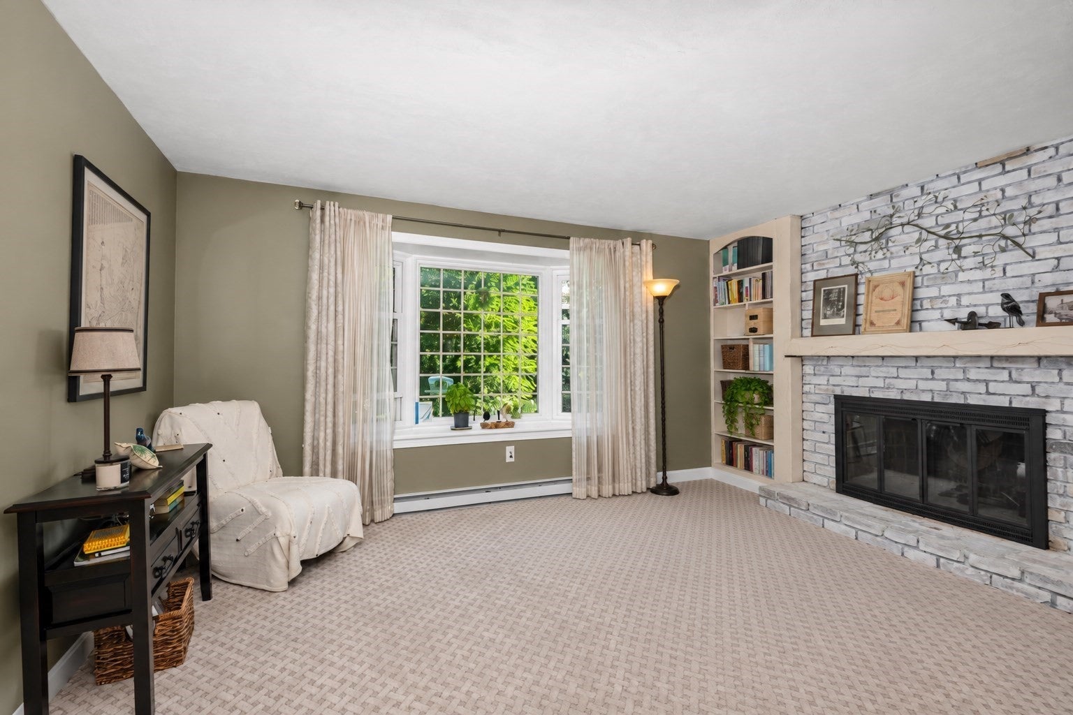 4 Robertson Rd, Auburn, MA, 4 Robertson Rd, Auburn, MA Photo #14