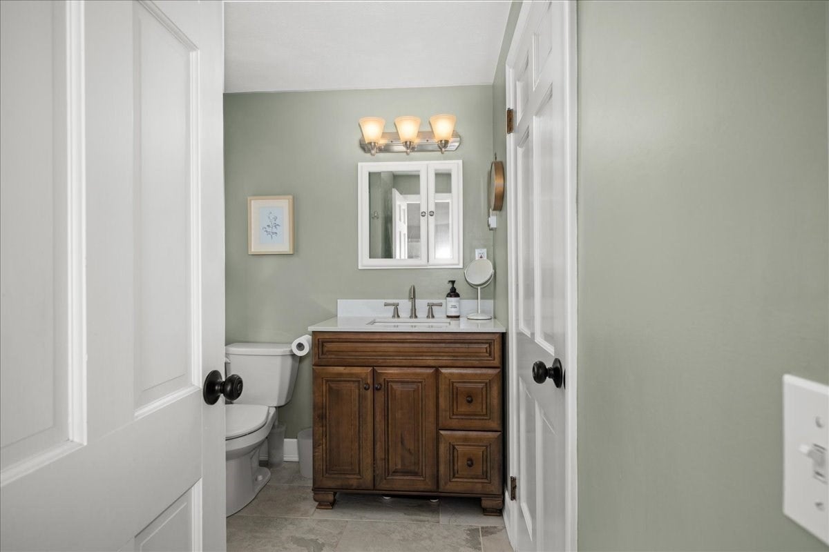 4 Robertson Rd, Auburn, MA, 4 Robertson Rd, Auburn, MA Photo #23