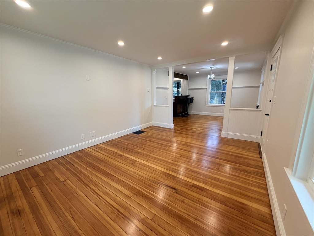 14 Reynolds Ave