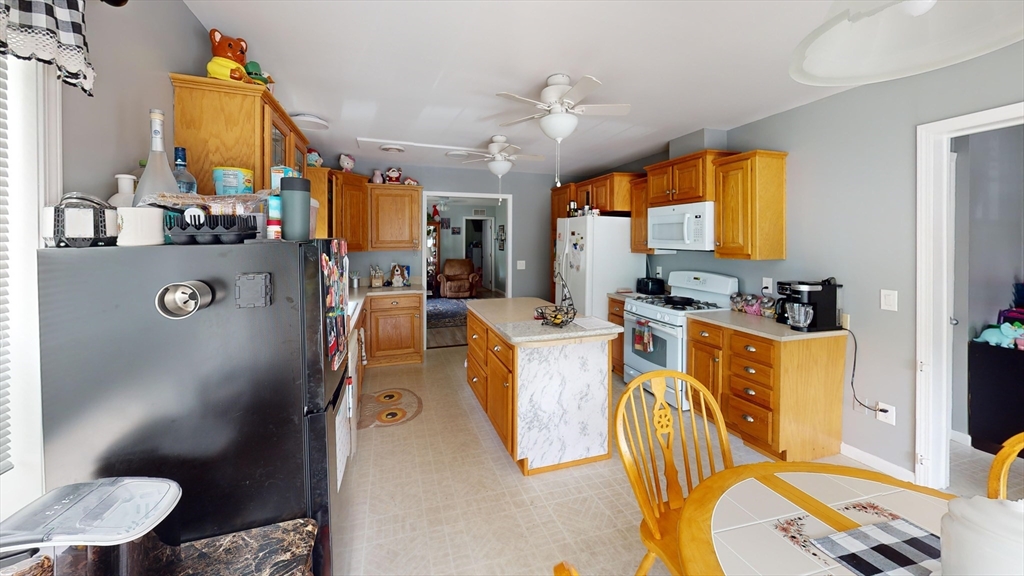 28 Titan Ln