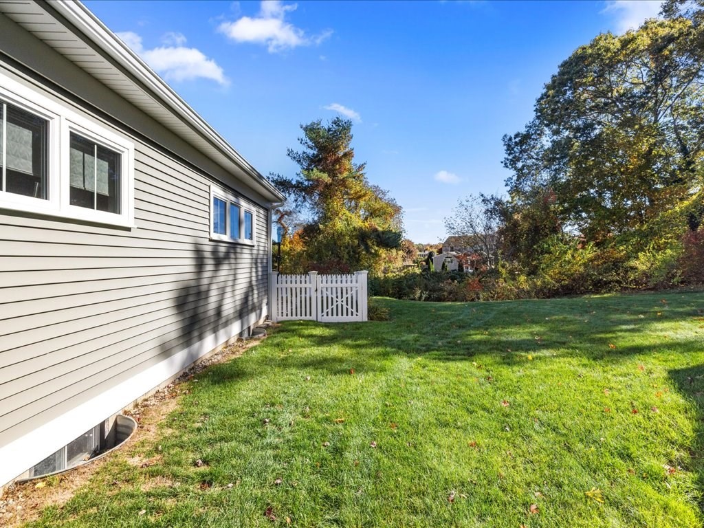 91 Newfield St 23
